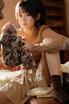 多男用舌头伺候一女